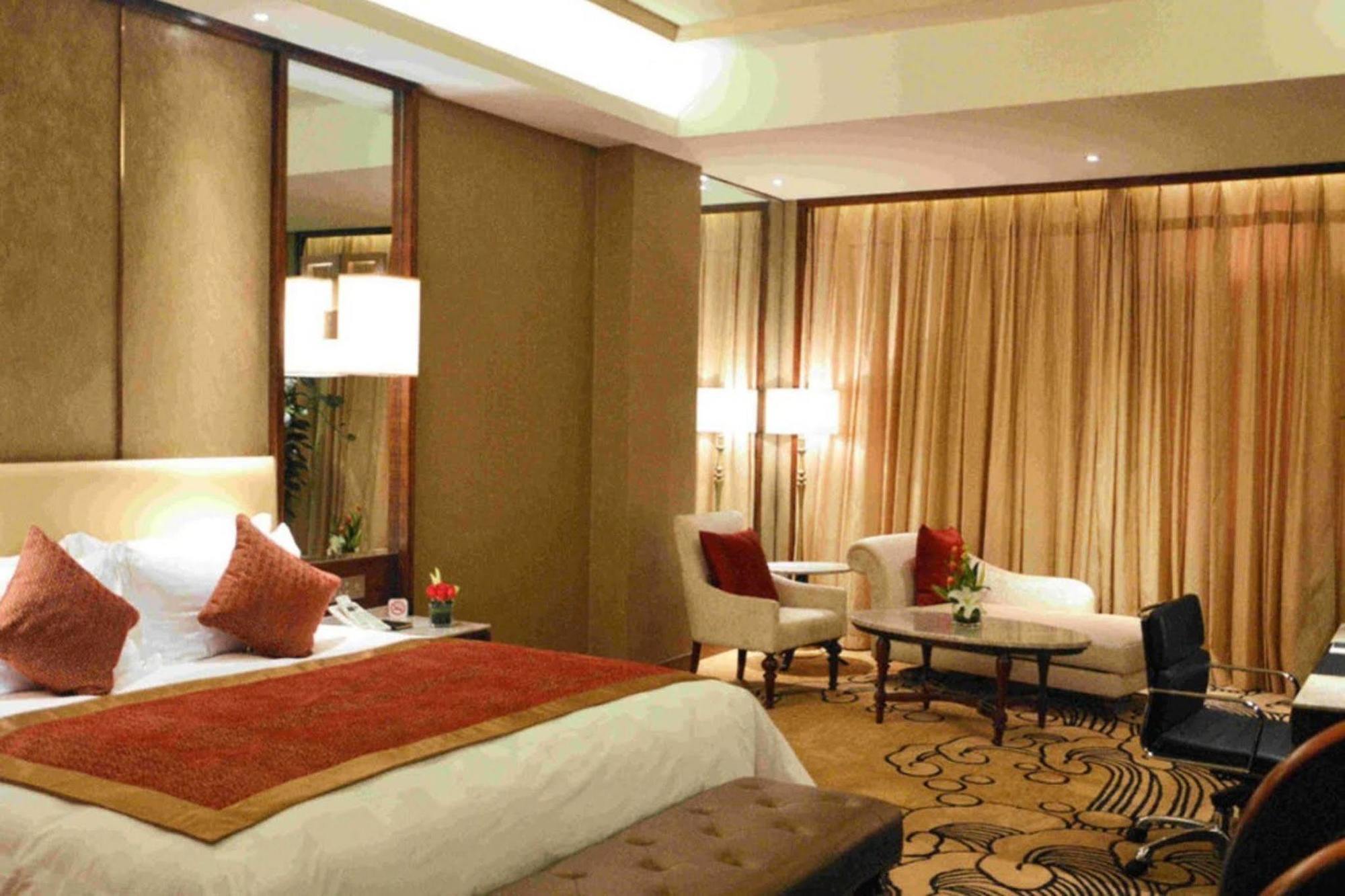 Luxury Blue Horizon Hotel Dongying Exterior photo